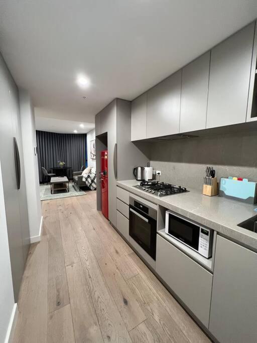Comfy 2 Bed Apartment In The Heart Of Мельбурн Экстерьер фото
